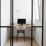 Rent 5 bedroom apartment of 111 m² in Paris