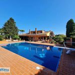 Rent 6 bedroom house of 700 m² in Roma