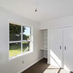 Rent 3 bedroom house of 718 m² in Māngere-Ōtāhuhu