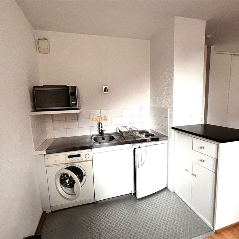 Location
Appartement
 26.7 m² - 
 1 pièce - 
Chamalières (63400)