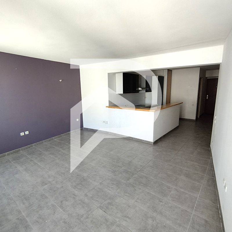 En location Appartement 1 pièce 37 m Saint-Rémy-de-Provence