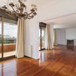 Rent 4 bedroom apartment of 235 m² in Barcelona