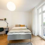 Rent a room of 189 m² in München