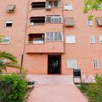 Rent a room of 125 m² in Alcalá de Henares