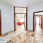 Rent 4 bedroom apartment of 169 m² in Milano