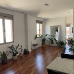 Rent 2 bedroom apartment of 140 m² in València