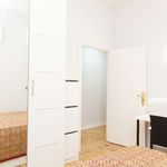 Rent a room of 199 m² in Madrid