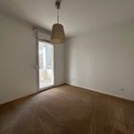 Rent 3 bedroom apartment of 77 m² in Montélimar