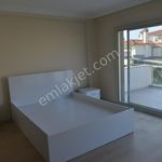 İzmir konumunda 8 yatak odalı 386 m² ev