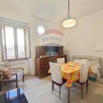 Affitto 4 camera appartamento di 90 m² in L'Aquila