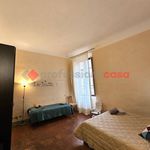 Rent 5 bedroom apartment of 87 m² in Siena