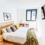 Rent a room of 121 m² in Barcelona