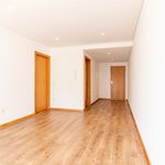 Rent 1 bedroom apartment of 47 m² in Guimarães