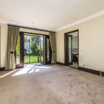 Rent 3 bedroom house of 1027 m² in Johannesburg