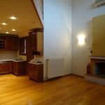 Rent a room of 414 m² in Chalandri