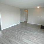 Rent 4 bedroom apartment of 120 m² in Edmonton
