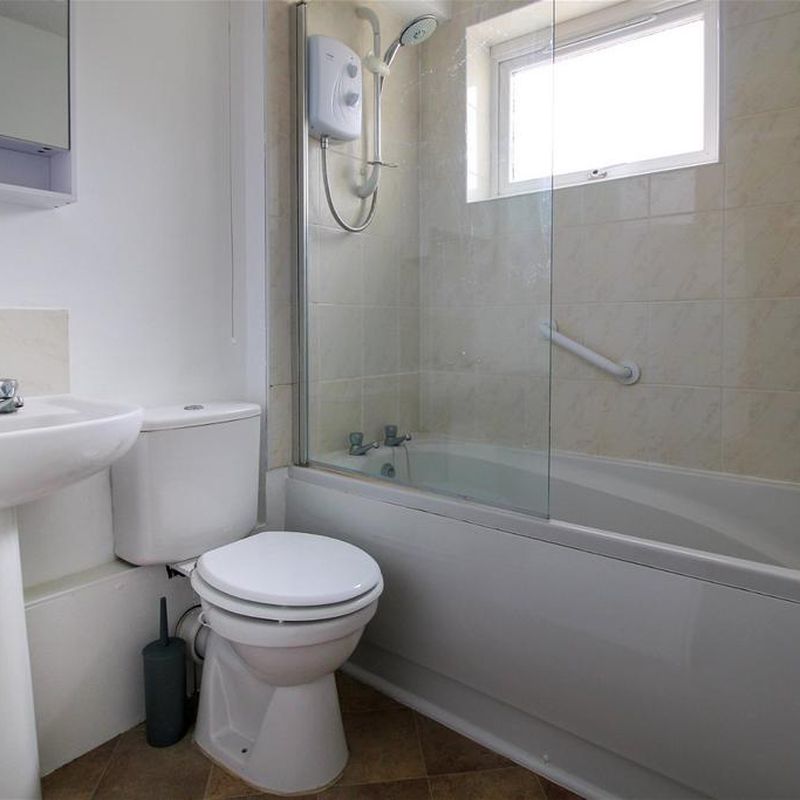 Lingen Close, Redditch B98 1 bed flat to rent - £650 pcm (£150 pw)