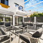 Rent 5 bedroom house of 210 m² in Marbella