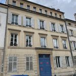 Appartement de 104 m² avec 2 chambre(s) en location à Saint-Amand-Montrond