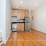 Rent 1 bedroom apartment of 32 m² in New York