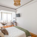 Rent 7 bedroom apartment in Madrid
