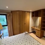 Rent 5 bedroom house in Borehamwood