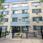 Rent 1 bedroom apartment of 673 m² in Chicago