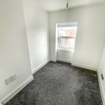 Rent 2 bedroom apartment in Llandudno