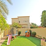 Rent 3 bedroom house of 246 m² in Dubai