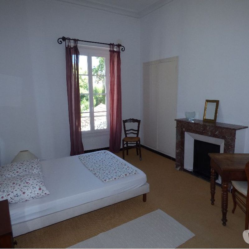 Appartement intra muros 80 m2, 2 chambres 4 à 6 personnes Avignon