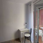 Rent a room of 66 m² in Barcelona