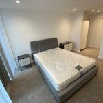 Rent 2 bedroom flat of 86 m² in Belfast