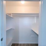 Rent 1 bedroom apartment of 41 m² in Long Beach
