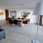 Miete 5 Schlafzimmer haus von 185 m² in Villeneuve