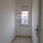 Affitto 7 camera appartamento di 158 m² in Caltagirone