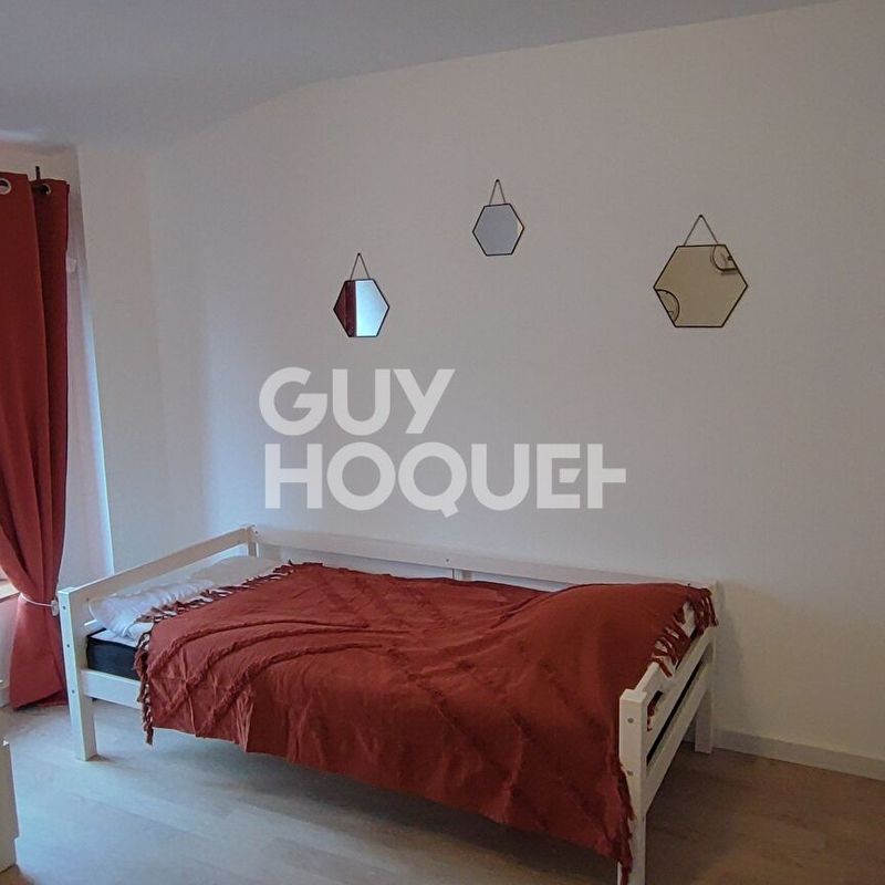 COLOCATION dans une maison ( Chambre de 18 m² avec salle de bains) à CHATEAUDUN Châteaudun