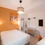Rent a room in Toulon