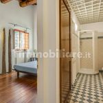 Rent 4 bedroom apartment of 130 m² in Fiesole