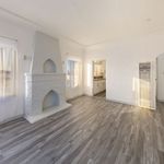Rent 3 bedroom apartment of 128 m² in Long Beach