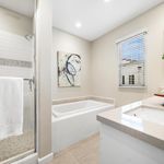 Rent 4 bedroom house of 184 m² in Irvine