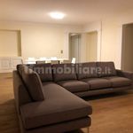 Affitto 5 camera casa di 200 m² in Perugia