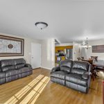 Rent 3 bedroom apartment of 1438 m² in Newark City