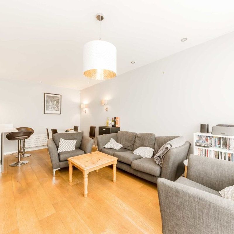 house for rent in Kings Head Passage Clapham, SW4