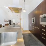 Rent 1 bedroom apartment of 134 m² in Sacramento
