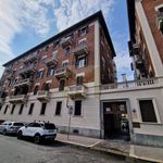 Rent 4 bedroom apartment of 105 m² in Turin