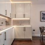 Rent 3 bedroom apartment of 104 m² in London