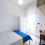 Rent 3 bedroom apartment in Bari