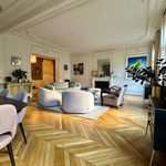 Appartement de 180 m² avec 3 chambre(s) en location à Paris
