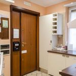 Rent a room of 94 m² in Roma
