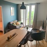 Rent 4 bedroom apartment of 10 m² in VersaillesPortable
